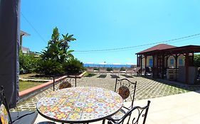 La Pace, Il Sole, Il Mare - Sanremo Casa Indipendente Vista Mare, Posto Auto Privato, Ampio Spazio Esterno Attrezzato, A Pochi Minuti Dalle Spiagge